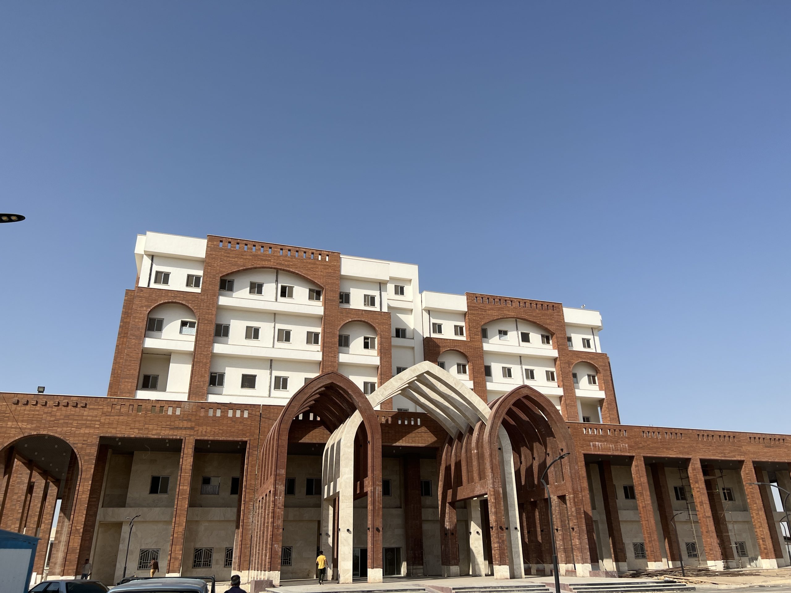 مدیرعامل شرکت سرمایه‌گذاری خانه‌سازی ایران: ساخت و تجهیز بیمارستان ۱۶۰ تختخوابی تامین اجتماعی آبادان در مراحل پایانی قرار دارد